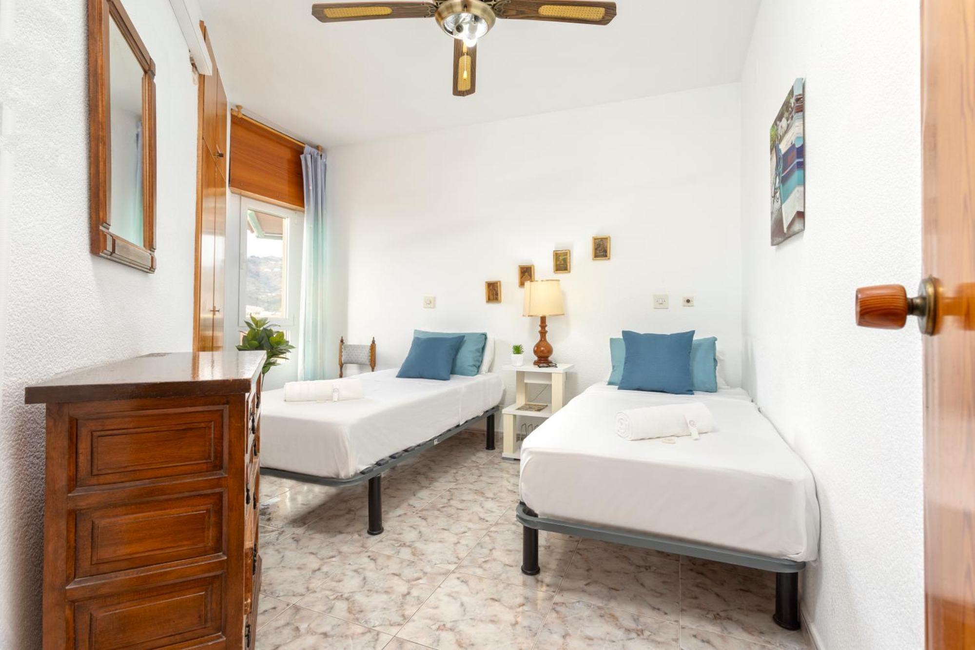 1003 - Seafront Apartment On El Paseo - Air Conditionning - Wi-Fi - Smart Tv Almuñécar Exteriör bild