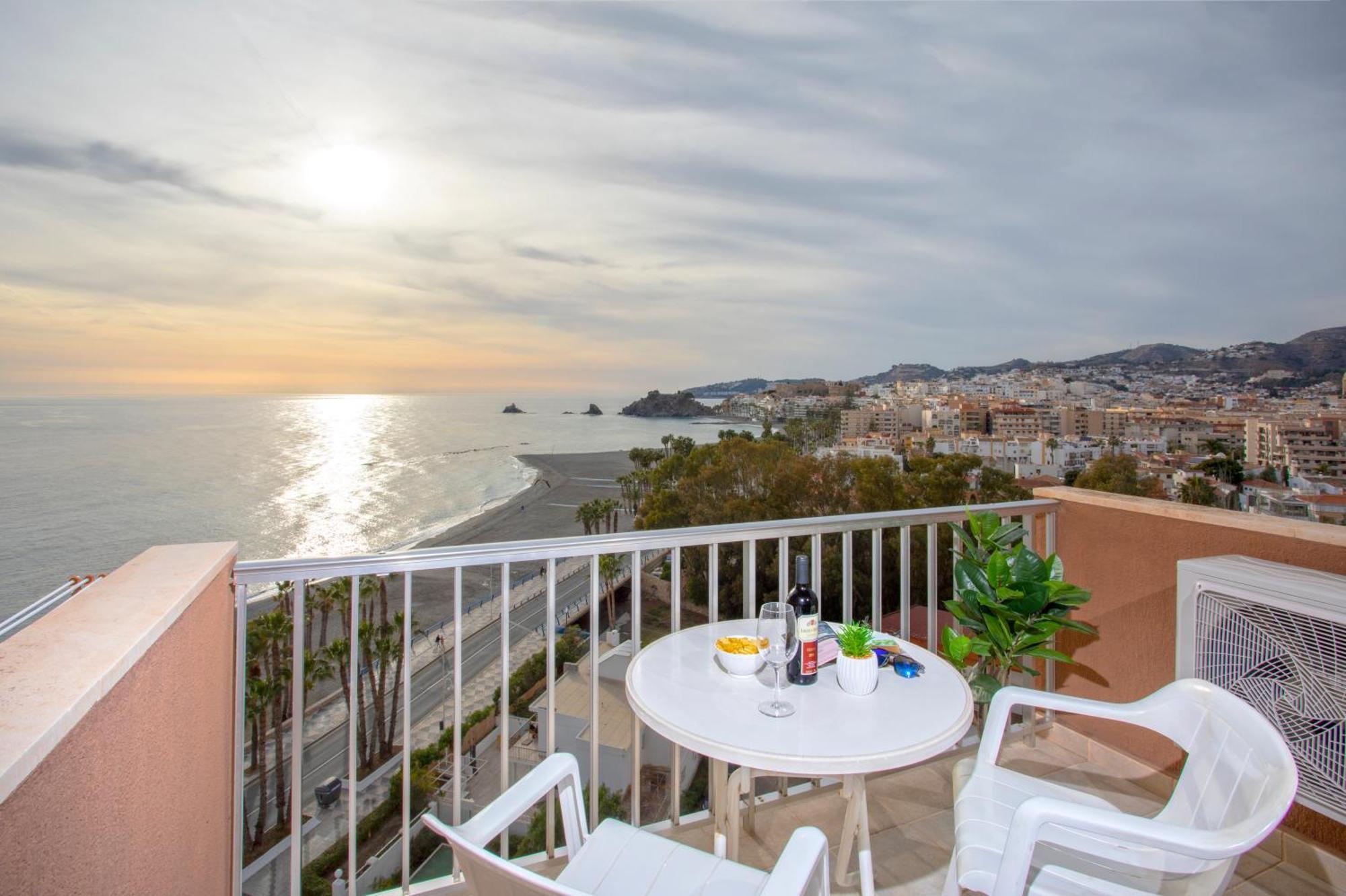 1003 - Seafront Apartment On El Paseo - Air Conditionning - Wi-Fi - Smart Tv Almuñécar Exteriör bild